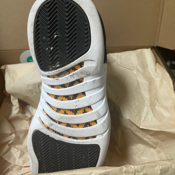 Air Jordan 12 Retro main image 4